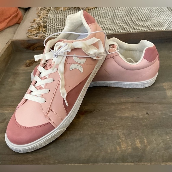 Hurley Women’s Sneakers - Picture 10 of 10